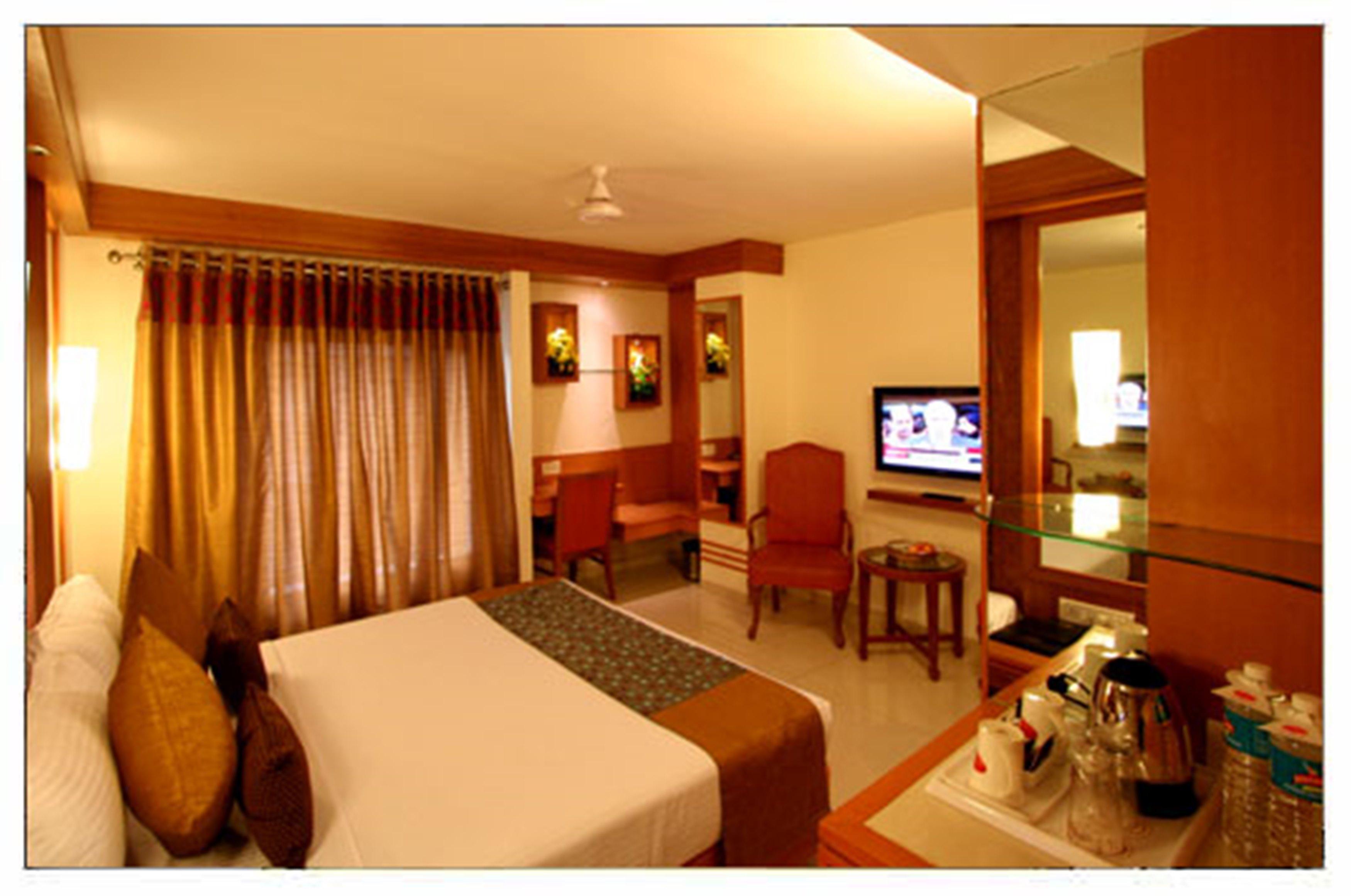 Hotel Southern Delhi  Exteriör bild