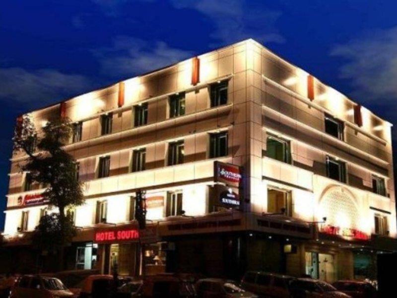 Hotel Southern Delhi  Exteriör bild